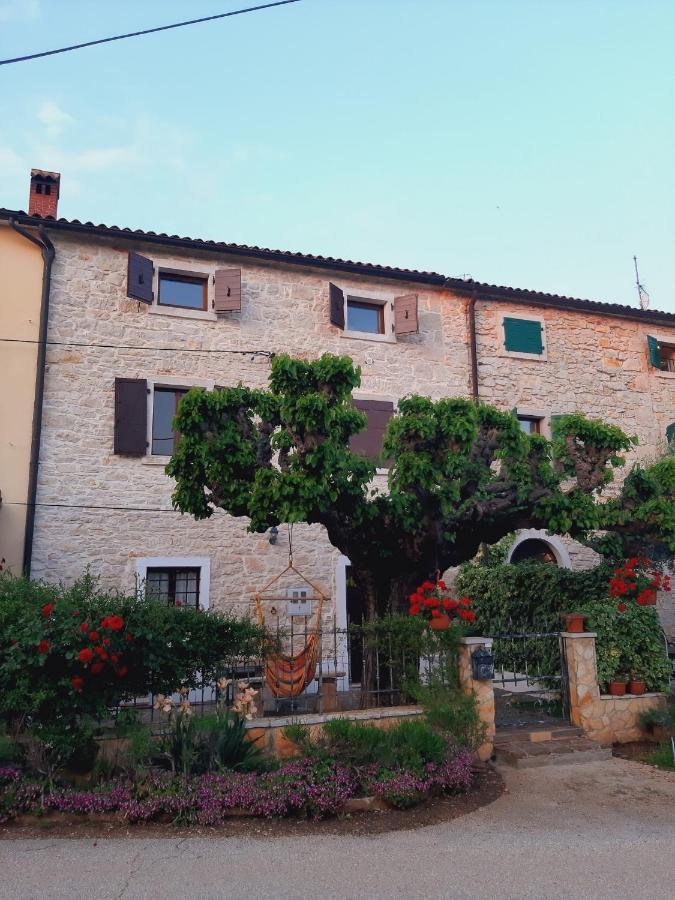 Вилла Casa Girasole Буйе Экстерьер фото